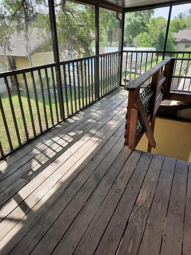 Building Photo - 533 E Curlew Pl