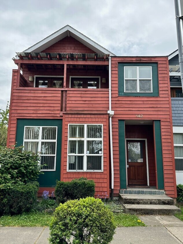 842 SE Walnut St, Hillsboro, OR 97123 House Rental in Hillsboro, OR