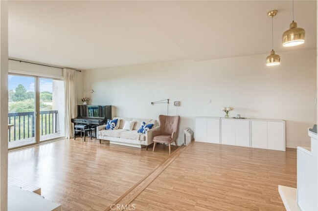 Foto del edificio - 29600 Island View Dr