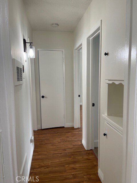 Foto del edificio - 24355 Pennsylvania Ave