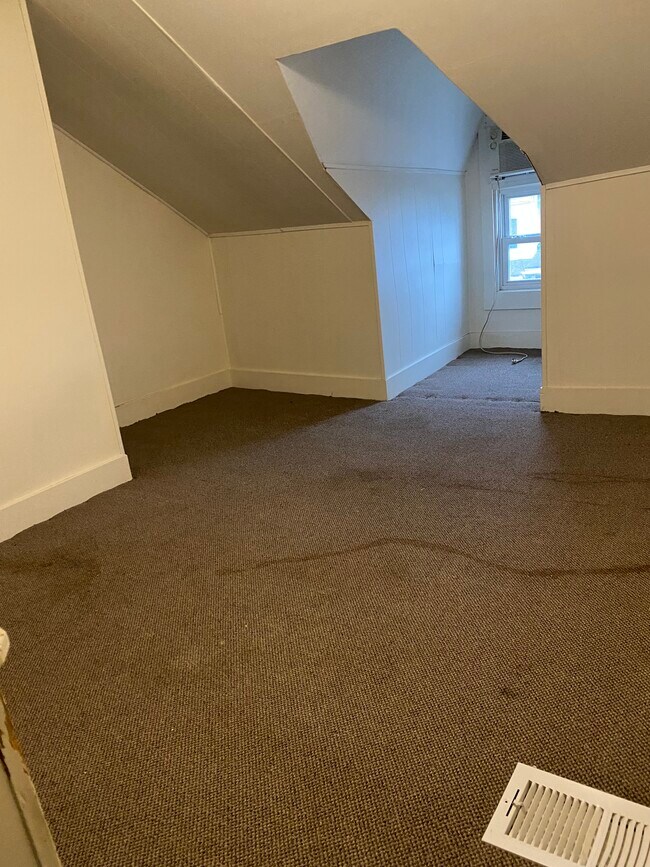 Foto del edificio - 245 S Walnut St