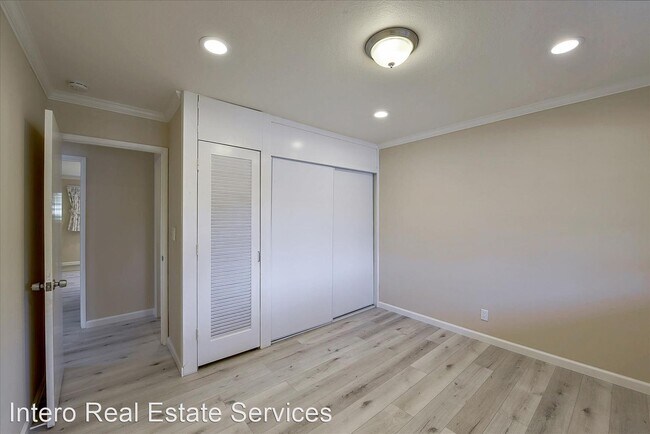 Foto del edificio - 4 br, 2 bath House - 1782 Karameos Ct.