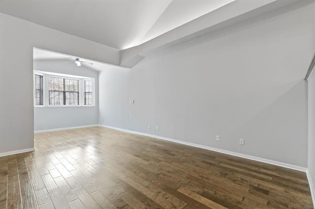 Foto del edificio - 3235 Cole Ave