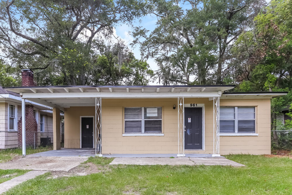 Primary Photo - 961 Kenmore St