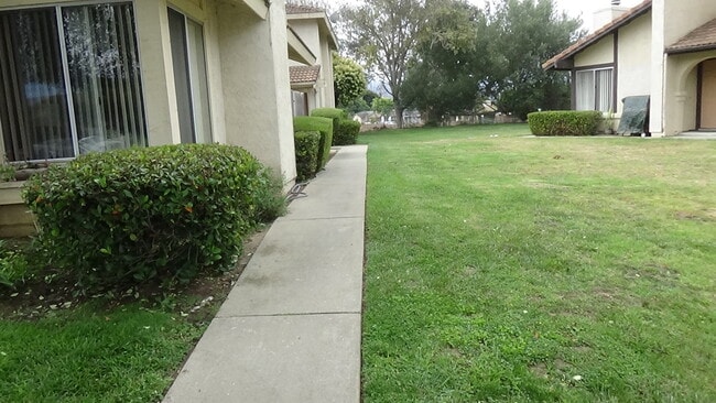 Building Photo - 712 Summerwood Ln Building Photo - 712 Summerwood Ln