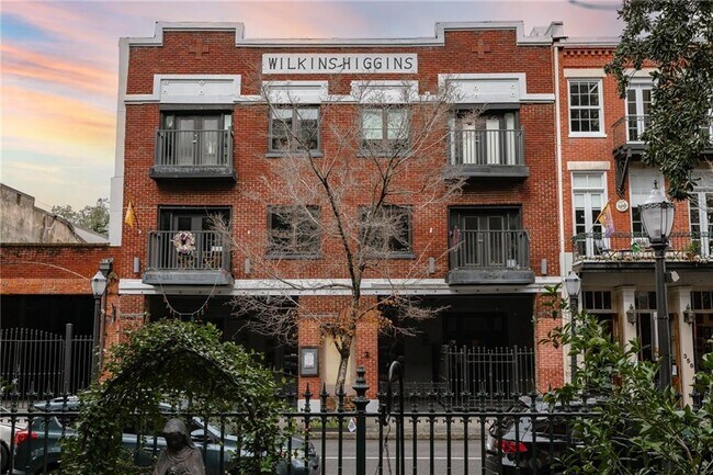 Foto del edificio - 360 Dauphin St