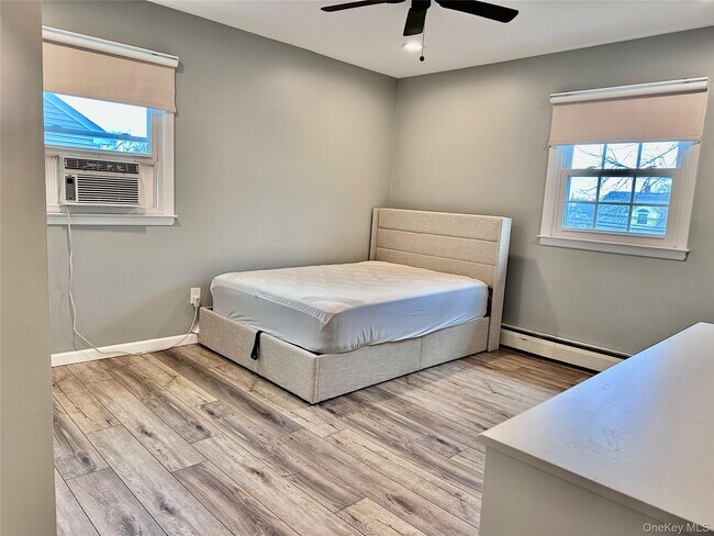 Foto del edificio - 107 Fairview Ave