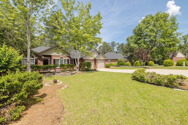 Foto del edificio - 245 Farmington Dr