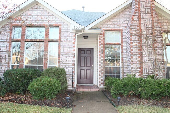 Building Photo - 1802 Frosted Hill Dr