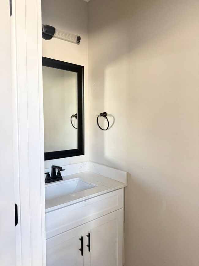 Foto del edificio - 4007 Hidden Crossing Ln