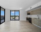 Foto principal - 121 NE 34th St