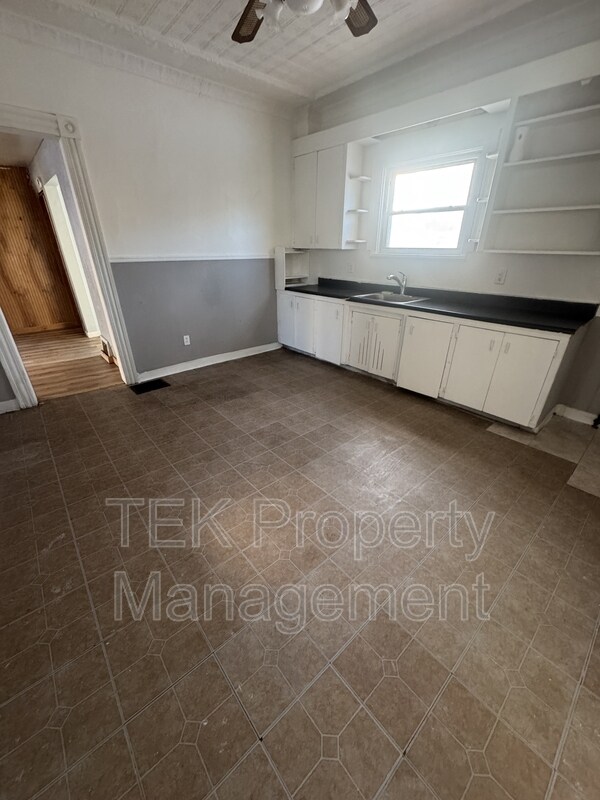 Foto del edificio - 8 Laurel St