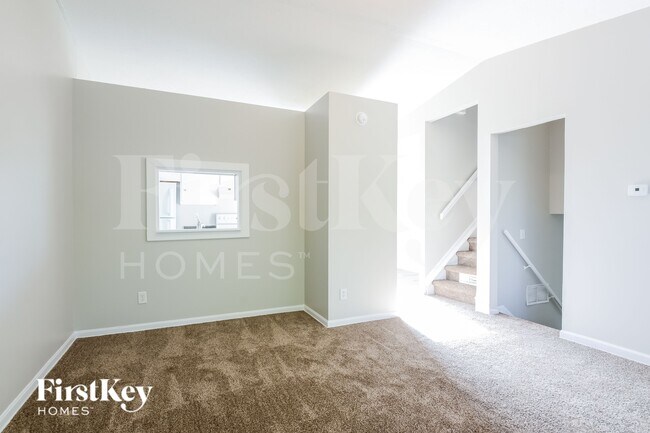 Foto del edificio - 12 Country Wood Ln