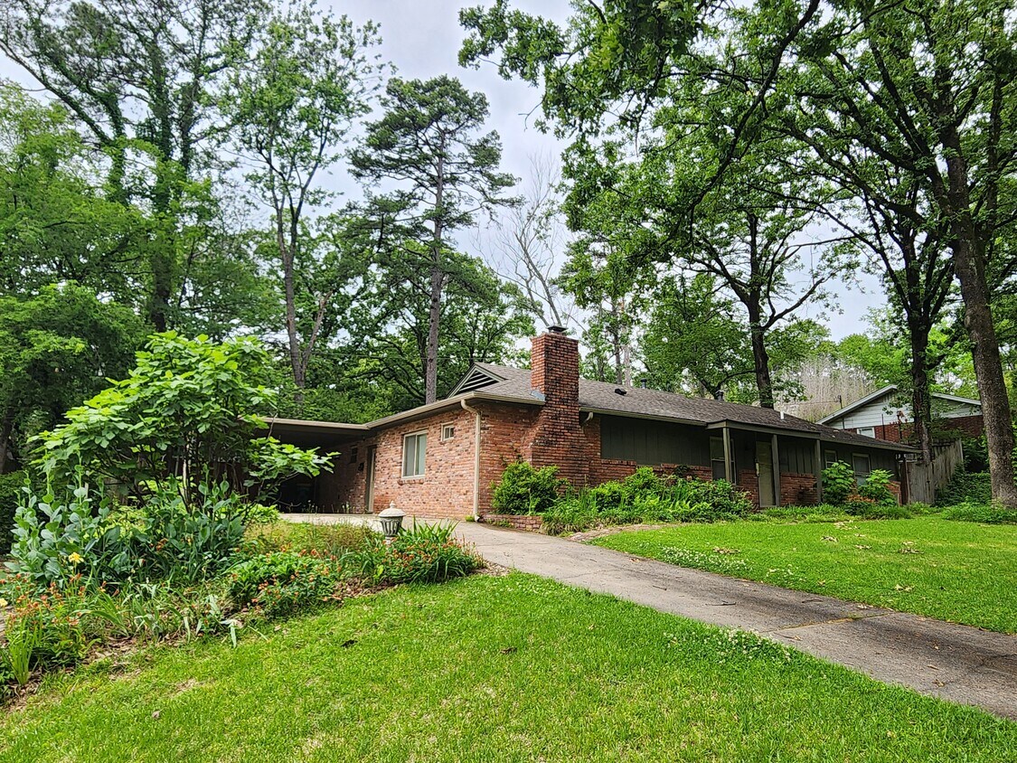 Street View - 506 Shamrock Dr