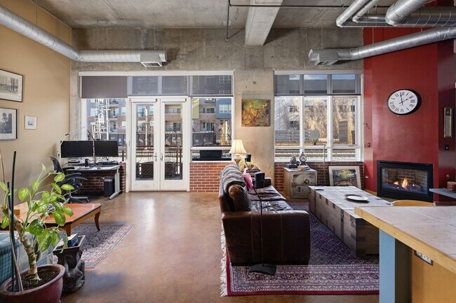 Foto del edificio - 2000 Little Raven St