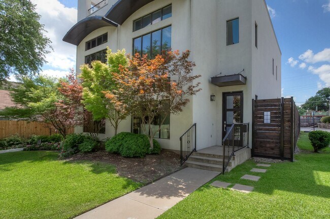 Foto del edificio - 3 br, 2.5 bath House - 4719 Dexter Ave.