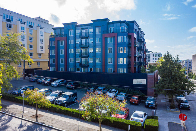 Foto del edificio - First and Republican - 1 bedroom
