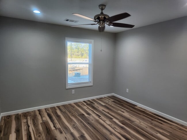 Bedrooms - 117 Haymaker Pl