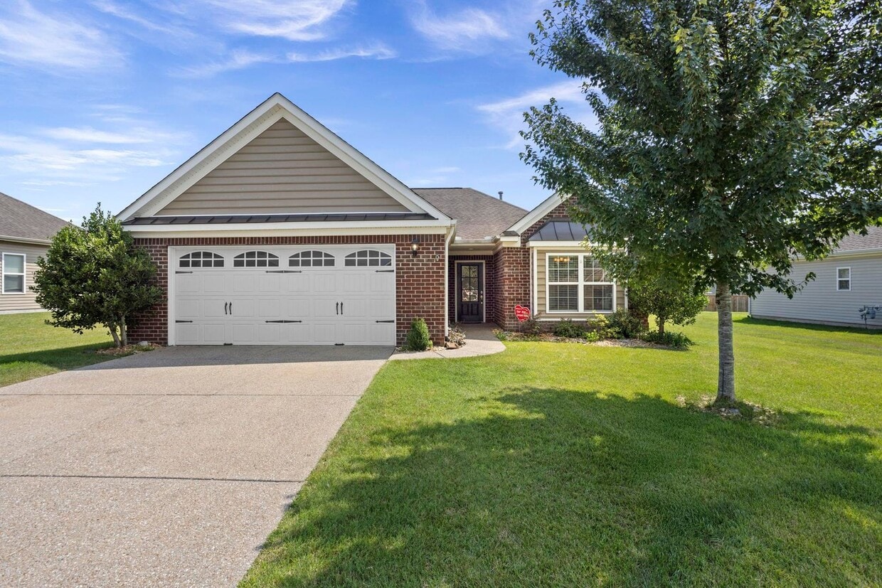 Primary Photo - 1075 Campbell Ave