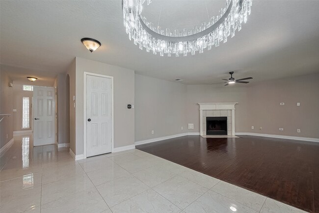 Foto del edificio - 1523 Brook Grove Dr