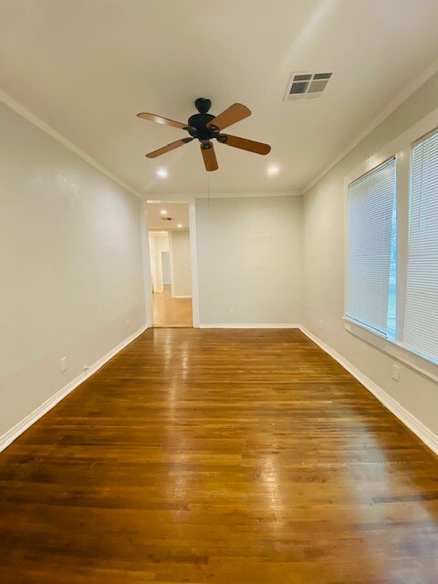 Foto del edificio - 4729 Walker St