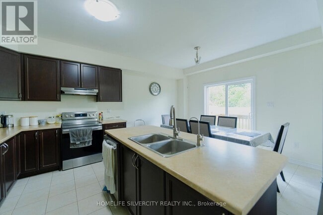 Building Photo - 163 Bilanski Farm Rd