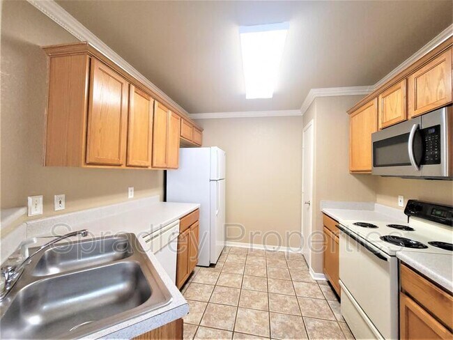 Foto del edificio - 2206 Montrose Cir
