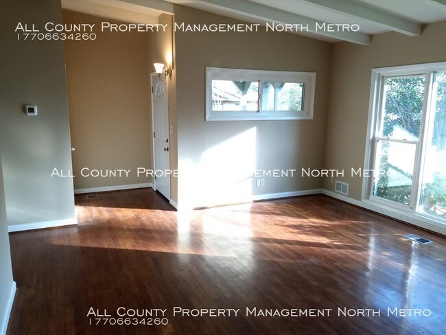 Building Photo - Nicely Renovated 3BR/2BA home in Marietta