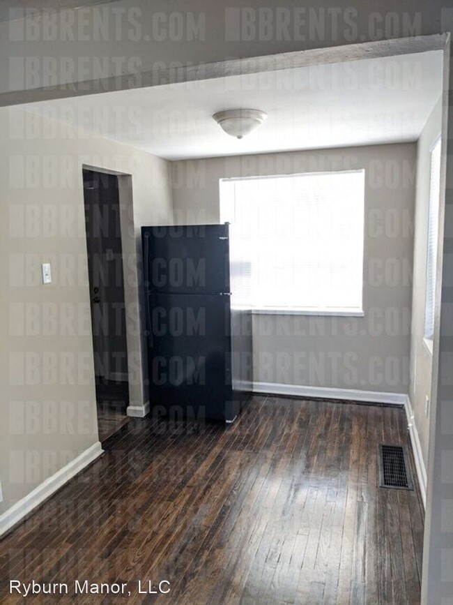 Building Photo - 231 Ryburn Ave