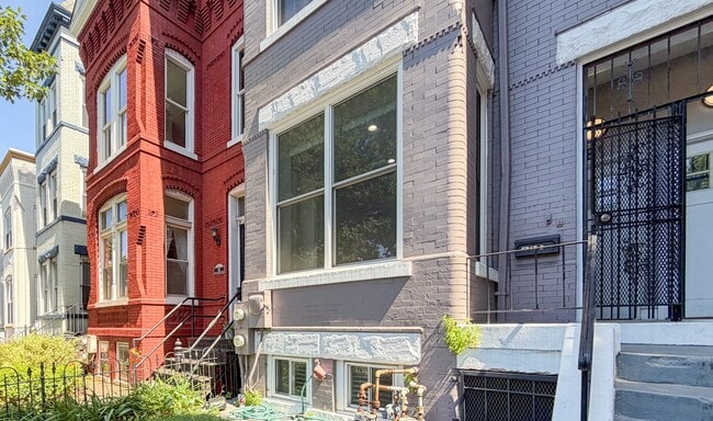 Building Photo - 48 New York Ave NW