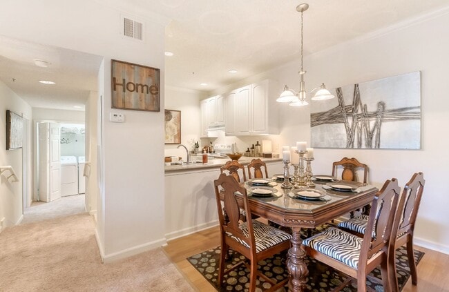 Building Photo - Lakes of Chateau Estates North