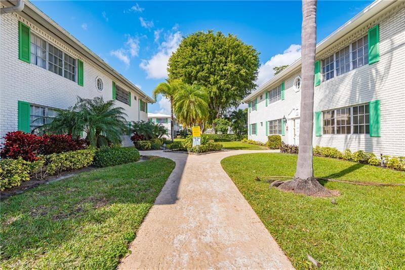 Foto principal - 1851 NE 62nd St