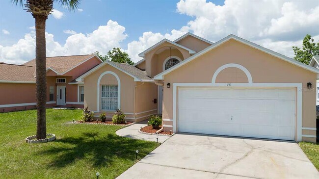Foto del edificio - 751 Country Woods Cir