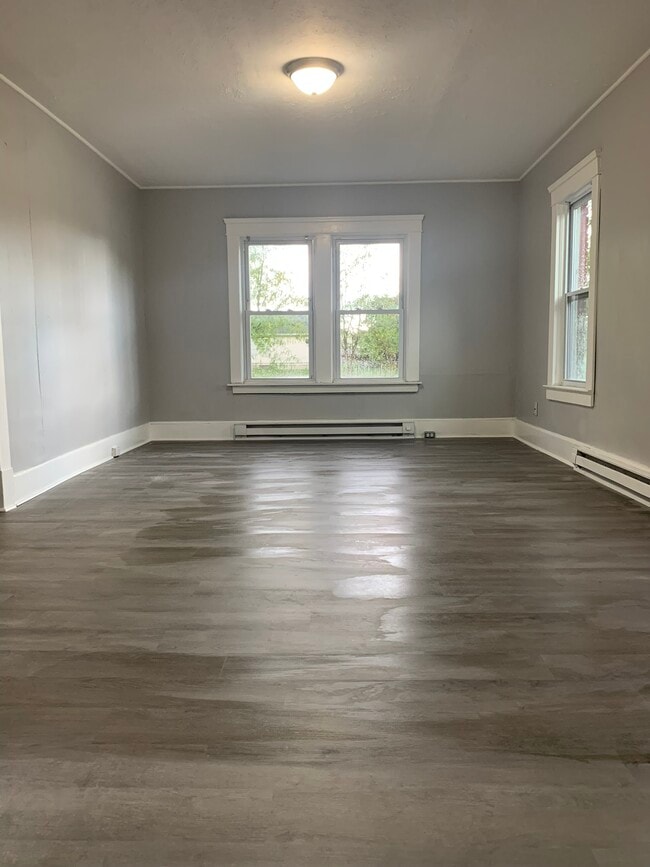 Building Photo - 2831 Globe Ave