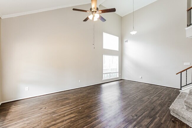 Foto del edificio - 6018 Fern Hollow Ct