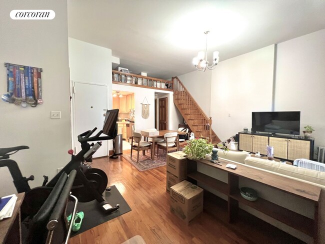 Foto del edificio - 143 W 75th St