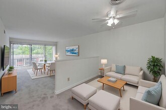 Building Photo - 5200 Quincy St