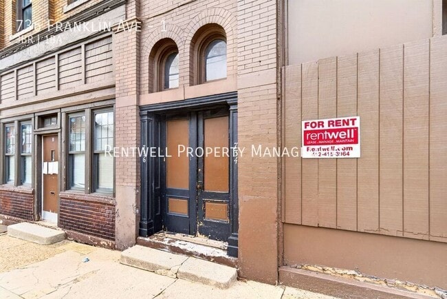 Building Photo - 736 Franklin Ave