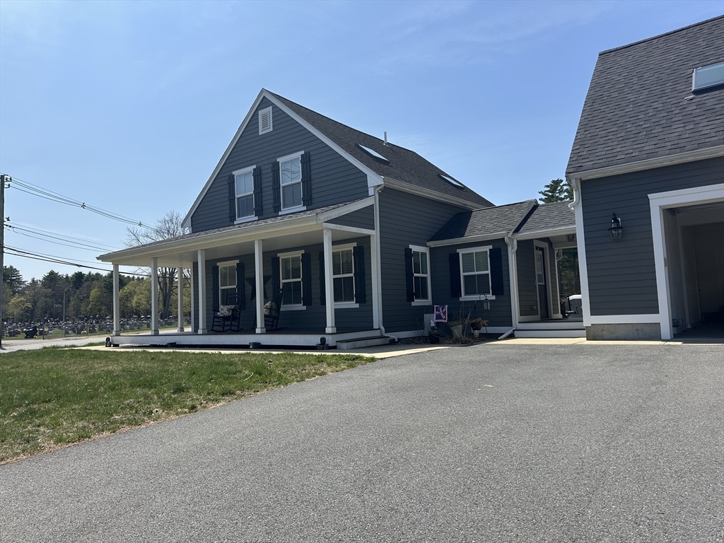Primary Photo - 136 Wood St