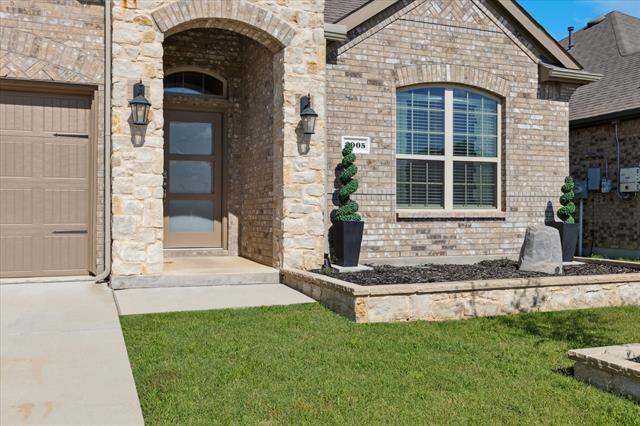 Building Photo - 3005 Cerro Ranch Rd