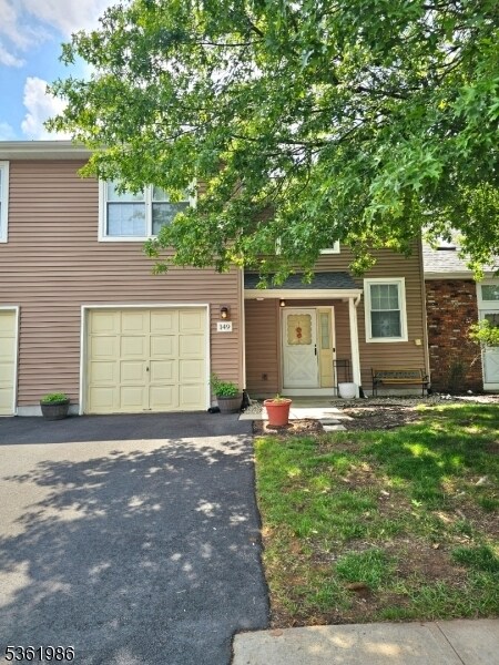Primary Photo - 149 Skipton Pl
