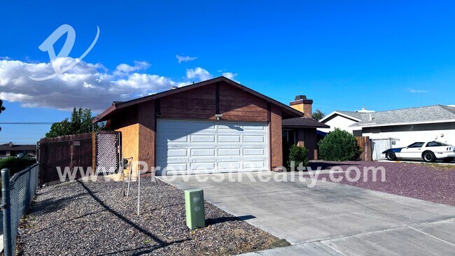 Foto del edificio - 2 Bed, 2 Bath Victorville Home!!!