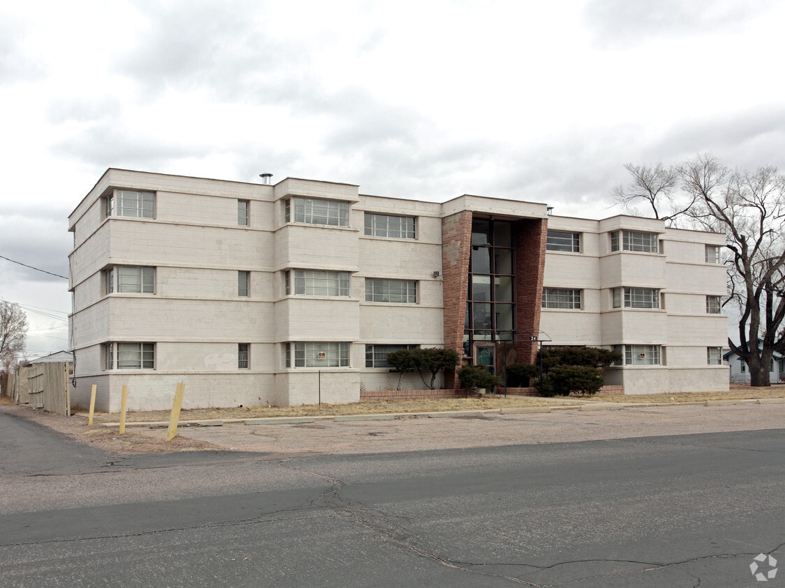 24 Taylor St, Colorado Springs, CO 80907 Apartments in Colorado
