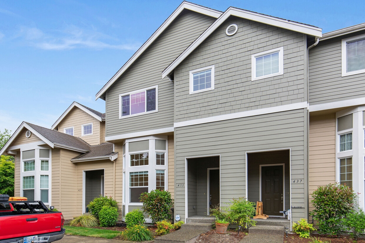 433 Ave NE, Renton, WA 98056 Townhome Rentals in Renton WA