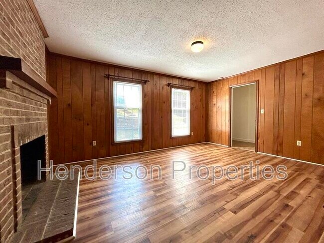 Foto del edificio - 9211 Robert Frost Ln