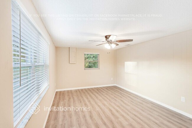 Building Photo - 15740 Sea Pines Dr