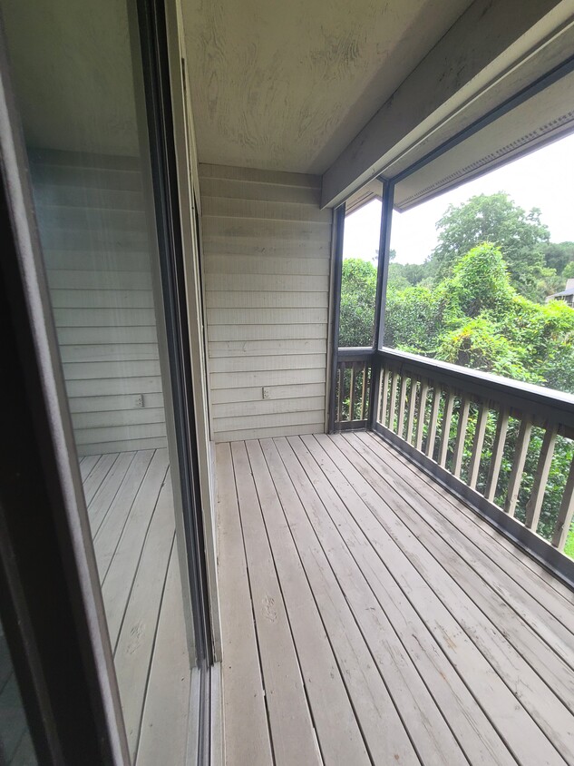 Balcony - 10200 Belle Rive Blvd