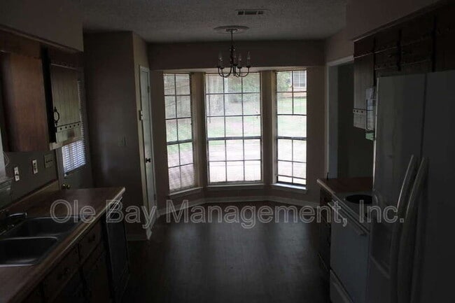 Foto del edificio - 2010 Sky Vista Dr W