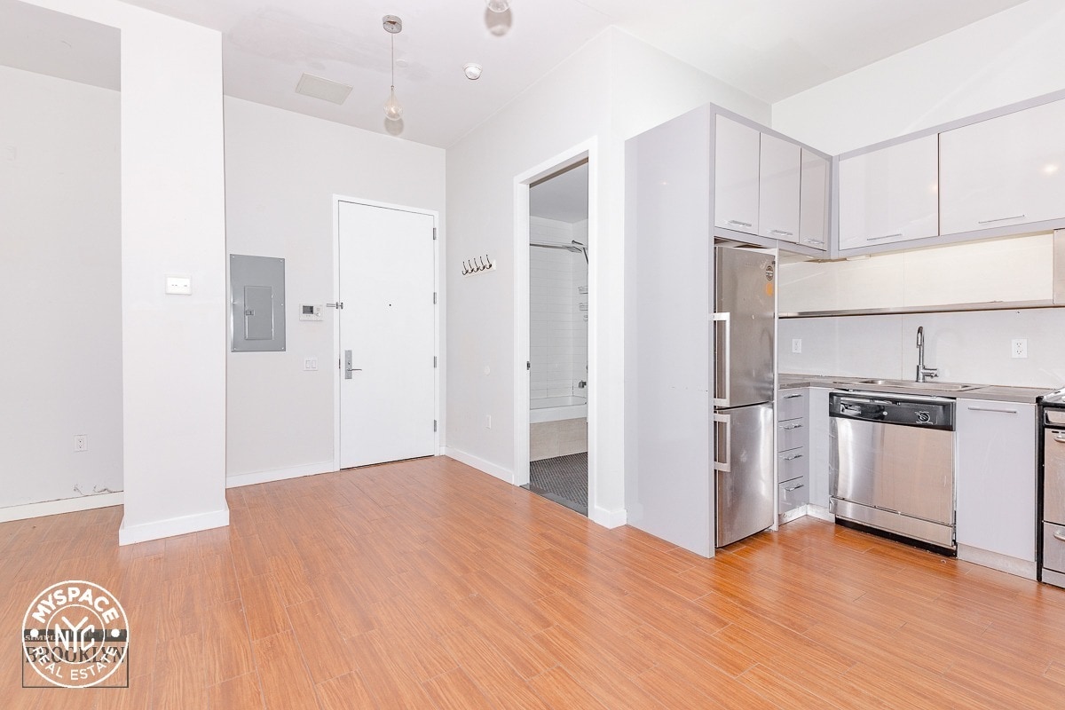 Foto principal - 125 Eagle St