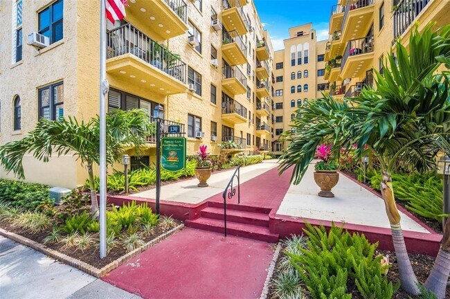 Foto del edificio - 130 4th Ave N